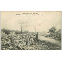 55 TRIAUCOURT. Rue Haute-Evres 1915 enfants et cycliste militaire