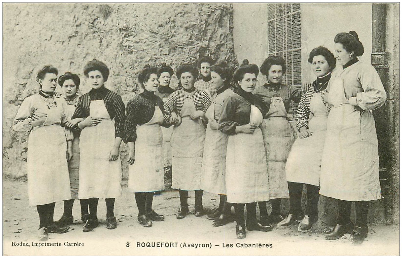 12 ROQUEFORT. Les Cabanières. Ouvrières du Fromage 1914