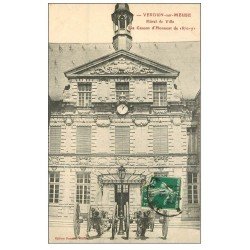 carte postale ancienne 55 VERDUN. Hôtel de Ville Canons d'Honneur 1913