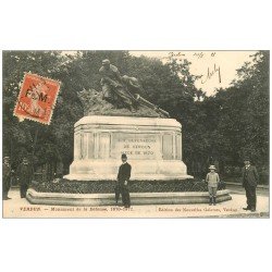 carte postale ancienne 55 VERDUN. Monument Défense 1911