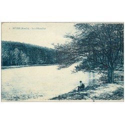 carte postale ancienne 57 BITCHE. Pêcheur Lac d'Hasselfurt 1926