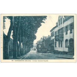 carte postale ancienne 57 SARREBOURG. Avenue Général Fayolle. Timbre absent