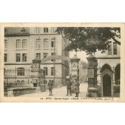 carte postale ancienne 57 METZ. Quartier Roques Entrée de la Caserne 1931