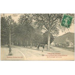 carte postale ancienne 12 VILLEFRANCHE-DE-ROUERGUE. La Promenade Saint-Jean 1910