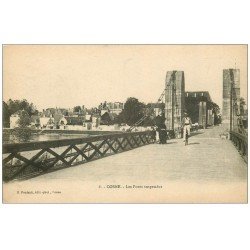 carte postale ancienne 58 COSNE-SUR-LOIRE. Cycliste sur Ponts suspendus