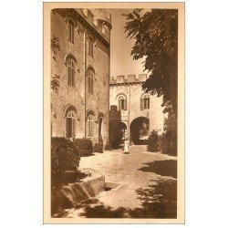 carte postale ancienne 13 ABBAYE SAINT-MICHEL DE FRIGOLET. La Place