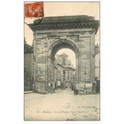 carte postale ancienne 58 NEVERS. Eglise Saint-Pierre Porte de Paris 1909