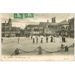 carte postale ancienne 58 NEVERS. La Place Carnot 1913. Café Agricole