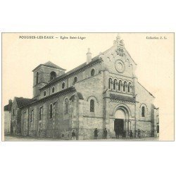 carte postale ancienne 58 POUGUES-LES-EAUX. Eglise Saint-Léger animation