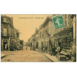 carte postale ancienne 58 POUILLY-SUR-LOIRE. Grande Rue . Superbe carte toilée animée. Benzo Moteur