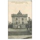 carte postale ancienne 60 CLERMONT. Donjon Hôtel de Ville et Statue Cassini Thury 1918