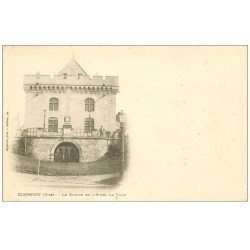 carte postale ancienne 60 CLERMONT. Donjon Hôtel de Ville vers 1900