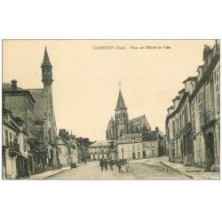 carte postale ancienne 60 CLERMONT. Place Hôtel de Ville 1923