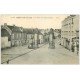 carte postale ancienne 60 CREPY-EN-VALOIS. Porte et Rue de Paris Colonne Morisse vespasiennes