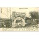 carte postale ancienne 60 LA NEUVILLE-EN-HEZ. Porte du Couvent de la Garde