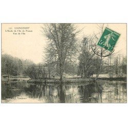 carte postale ancienne 60 LIANCOURT. Ecole de l'ile de France vers 1910