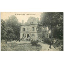 carte postale ancienne 60 LIANCOURT. Hôtel de Ville avec Jardinier