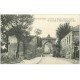 carte postale ancienne 02 COUCY-LE-CHATEAU. La Porte de Chauny