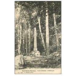 carte postale ancienne 60 PONT-SAINTE-MAXENCE. L'Obélisque Forêt d'Halatte 1912