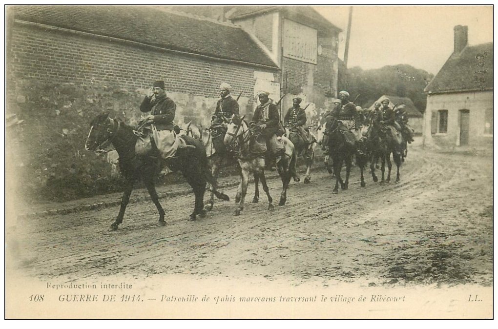 carte postale ancienne 60 RIBECOURT DRESLINCOURT. Patrouille de Spahis Marocains