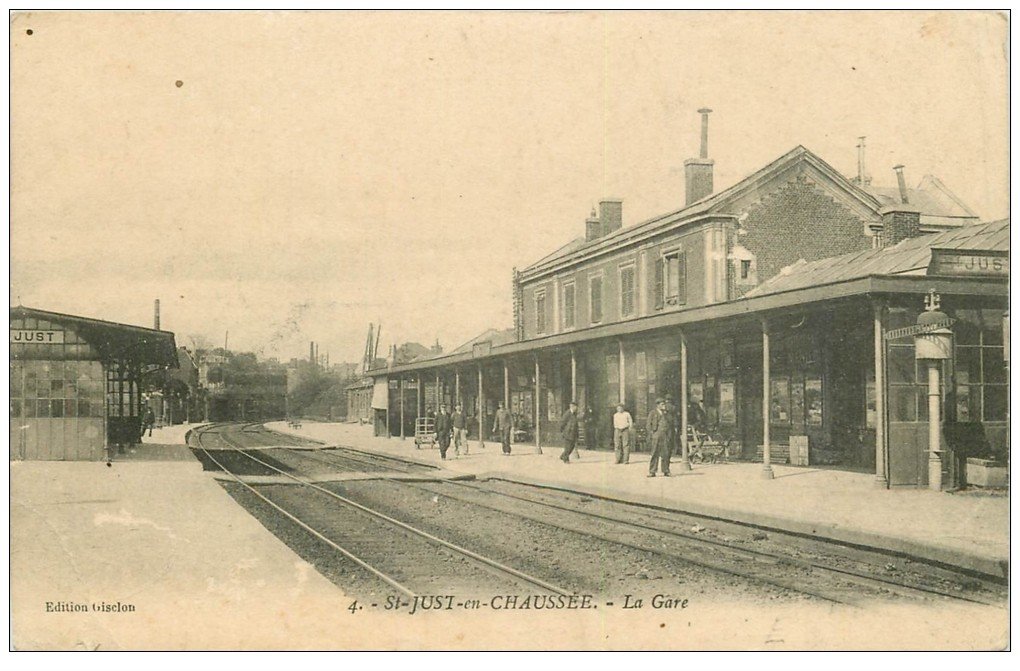 60 SAINT-JUST-EN-CHAUSSEE. La Gare