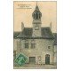 carte postale ancienne 60 TRIE-CHATEAU. Ancienne Mairie et Statue de J.J Rousseau 1915 avec Enfant