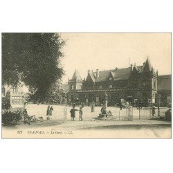 carte postale ancienne Superbe Lot 10 Cpa BEAUVAIS 60. La Gare, Palais de Justice, Etablissement Pères et Frères etc...