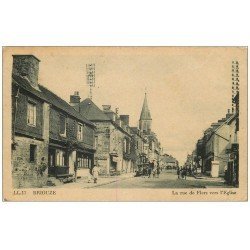 carte postale ancienne 61 BRIOUZE. Rue de Flers avec ancienne Pompe à Essence 1946