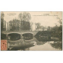 carte postale ancienne 61 COUTERNE. Pont séparant l'Orne et Mayenne 1906 Pêcheur en barque