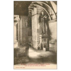 carte postale ancienne 61 MORTAGNE. Statue Cloître Hospice