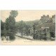 61 PUTANGES. Passeur en barge sur l'Orne vers 1900