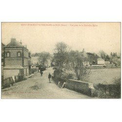 61 SAINT-EVROULT-NOTRE-DAME-DU-BOIS. Entrée du Village vue de la Nouvelle Eglise