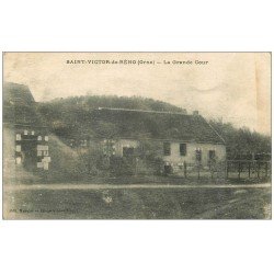 carte postale ancienne 61 SAINT-VICTOR-DE-RENO. La Grande Cour 1931