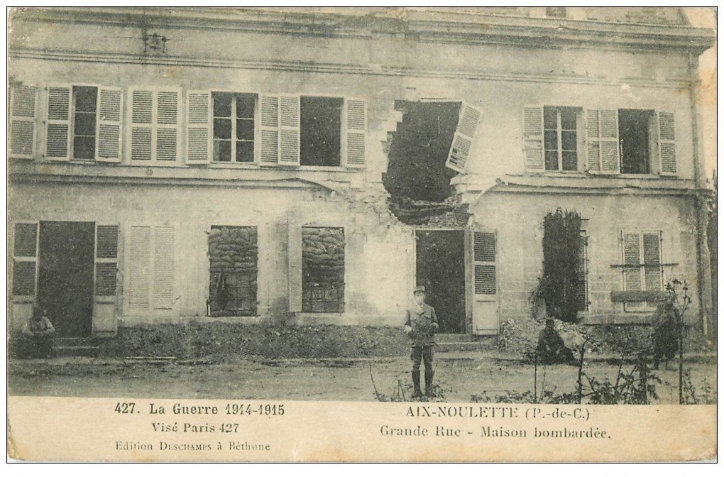 carte postale ancienne 62 AIX-NOULETTE. Grande Rue. Guerre 1914-18