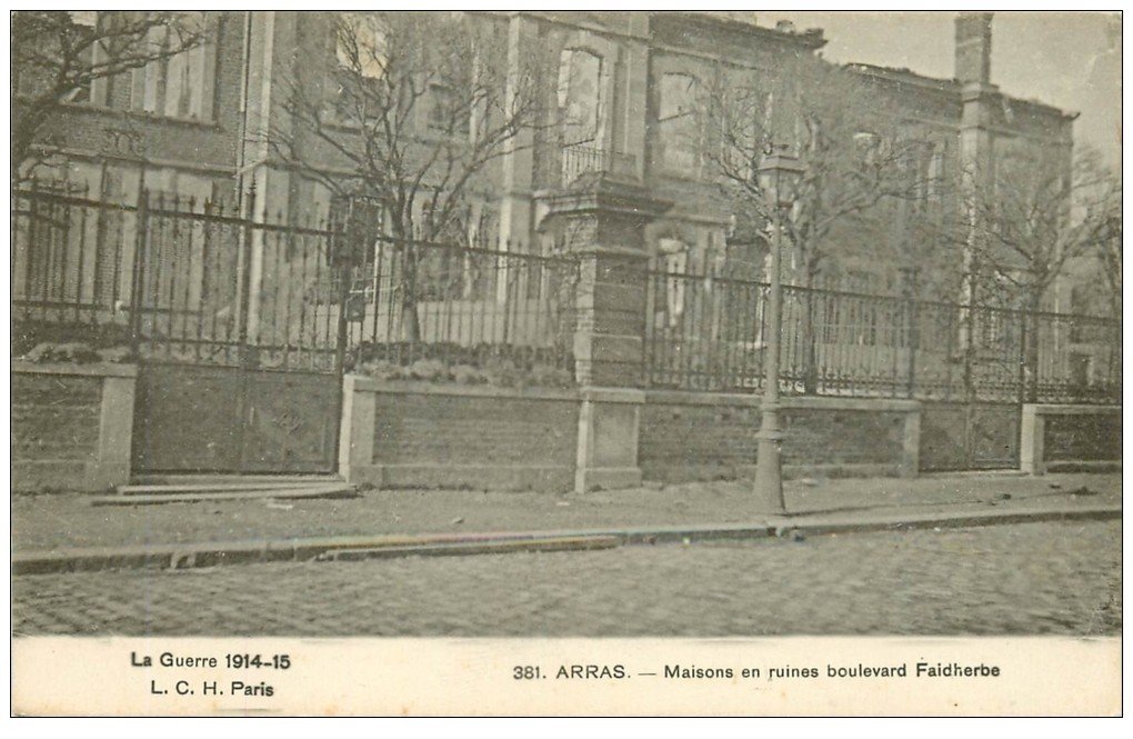 carte postale ancienne 62 ARRAS. Boulevard Faidherbes 1916