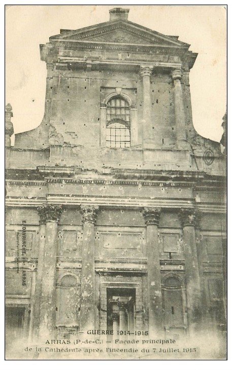carte postale ancienne 62 ARRAS. Cathédrale bombardée