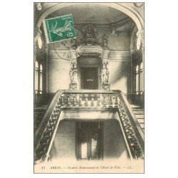 carte postale ancienne 62 ARRAS. Hôtel de Ville. Escalier Monumental 1912