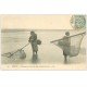 carte postale ancienne 62 BERCK-PLAGE. Pêcheuses de Crevettes 1906 Baie de Lotie. Métiers de la Mer