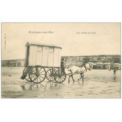 carte postale ancienne 62 BOULOGNE-SUR-MER. Cabine de Bain attelée