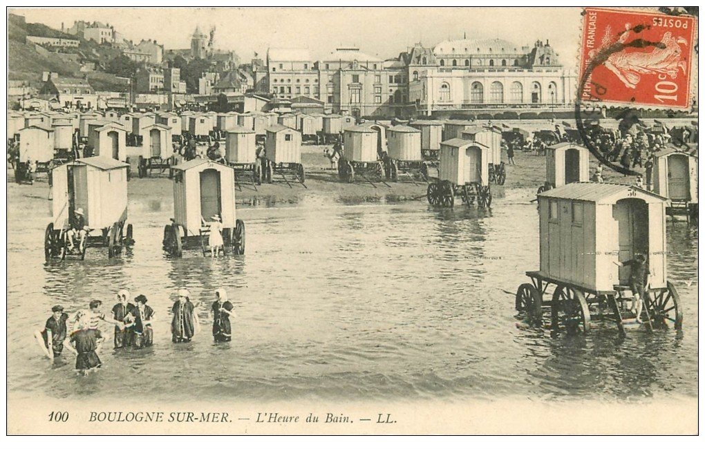 carte postale ancienne 62 BOULOGNE-SUR-MER. Cabines de Bains 1913