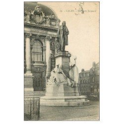 carte postale ancienne 62 CALAIS. Monument Jacquard 1923