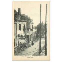 carte postale ancienne 62 GRENAY. Rue de la Gare
