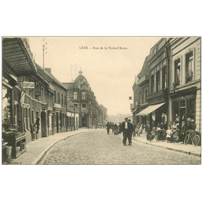 62 - Lens - Place Jean Jaurès - Eglise Saint Léger - CPM - Voir Scans
