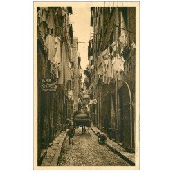 carte postale ancienne 13 MARSEILLE. Rue du Vieux Quartier 1935