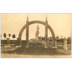 carte postale ancienne 62 NEUVILLE-SAINT-VAAST. Portique Cité des Mutilés