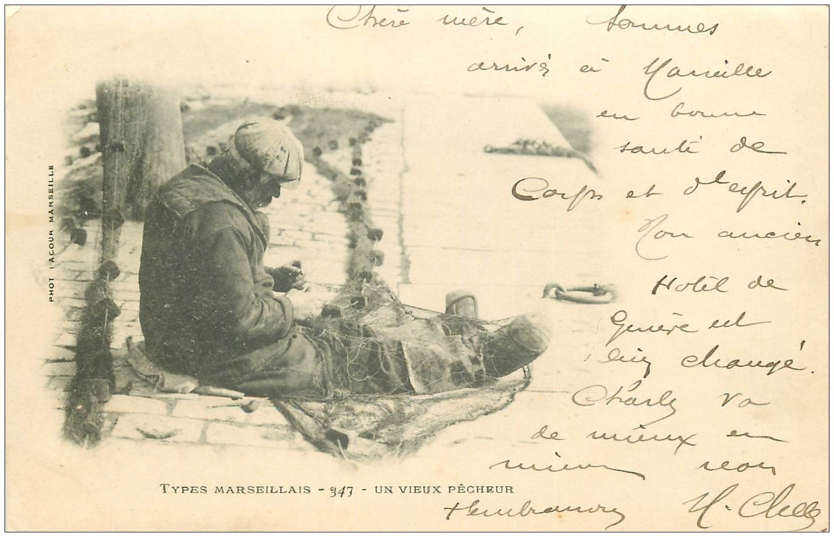 13 MARSEILLE. Sur le Port Types Marseillais. Un Vieux Pêcheur 1902