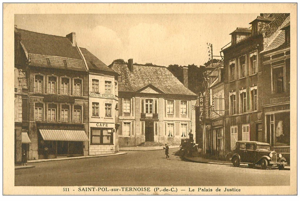 carte postale ancienne 62 SAINT-POL-SUR-TERNOISE. Le Palais de Justice 1935 Café du Tribunal et Pompe à essence