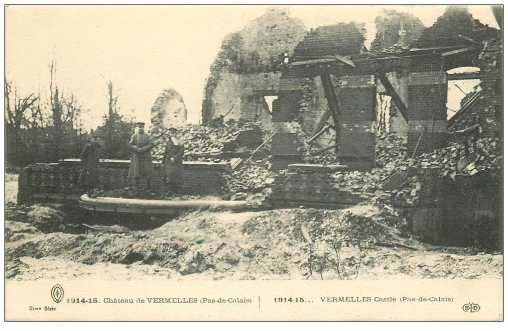 carte postale ancienne 62 VERMELLES. Guerre 1914. Château et Militaires