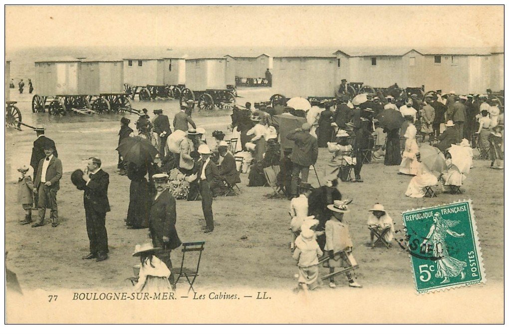 Lot 10 Cpa BOULOGNE-SUR-MER 62. Cabine Bain, Navires Marguerite et Holland, Pêcheurs, Calvaire, Pont Marguet...