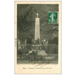 carte postale ancienne 70 GRAY. Monument Guerre 1870. Léger frippement 1905